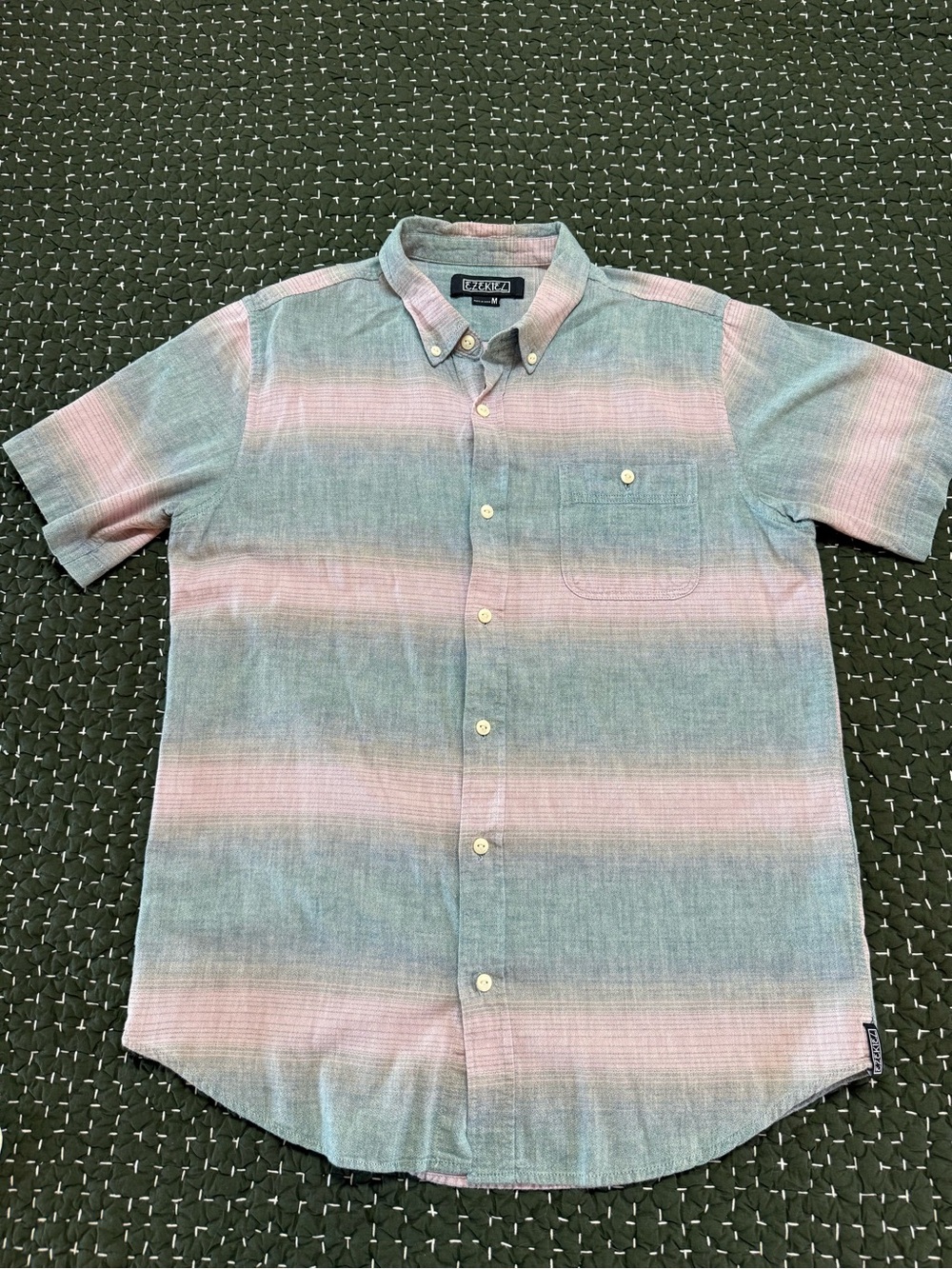 Ezekiel Short-Sleeve Button-Down Shirt Lot Mens Medium